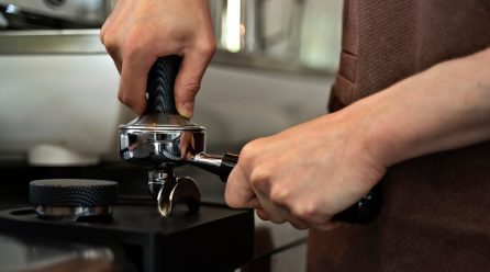 Jak prawidłowo dbać o ekspres do kawy, aby uniknąć częstych napraw?