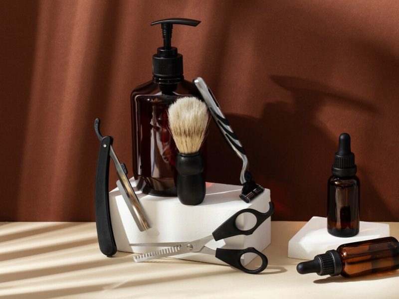 Profesjonalne kosmetyki i sprzęt fryzjerski: jak wybrać najlepsze dla Twojego salonu?